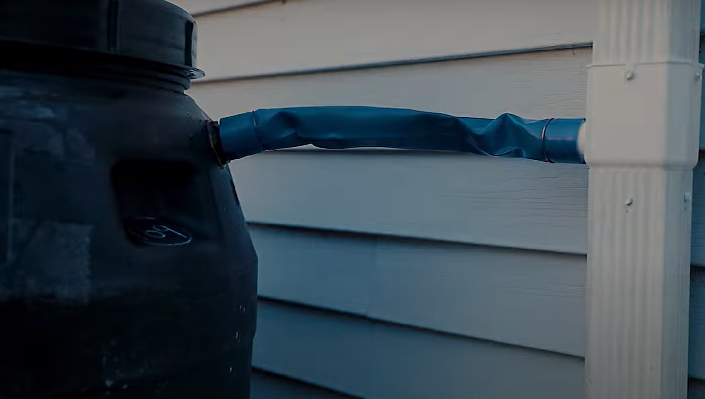 Top 5 Best Rain Barrel Diverters [August 2024 Review] WeatherStationPro