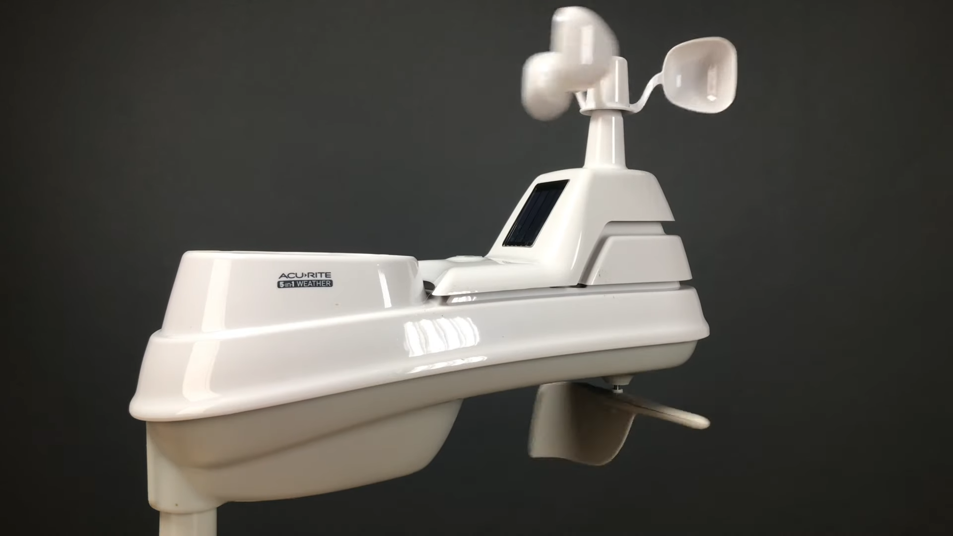 Acurite vs. La Crosse Weather Station Which is Better? WeatherStationPro